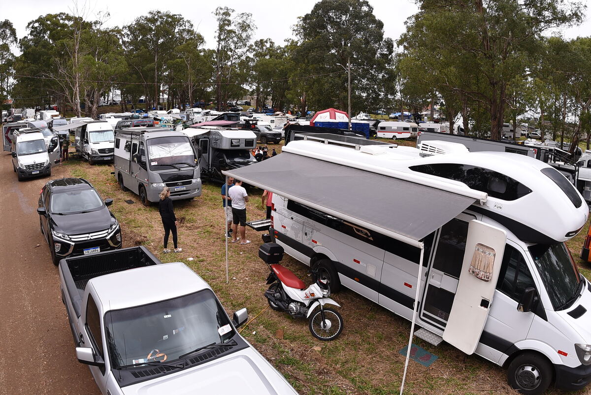 Motorhomes estacionados no camping